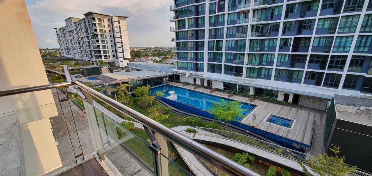 Lovely Vivacity Jazz Suite 2 Cozy Condo 2 Card Lv7 Кучинг Экстерьер фото